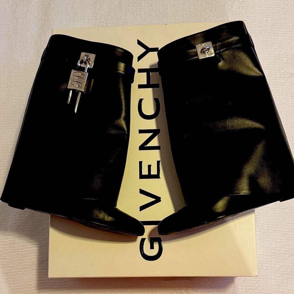 Givenchy Black Shark Leather Boots (missing one lock]